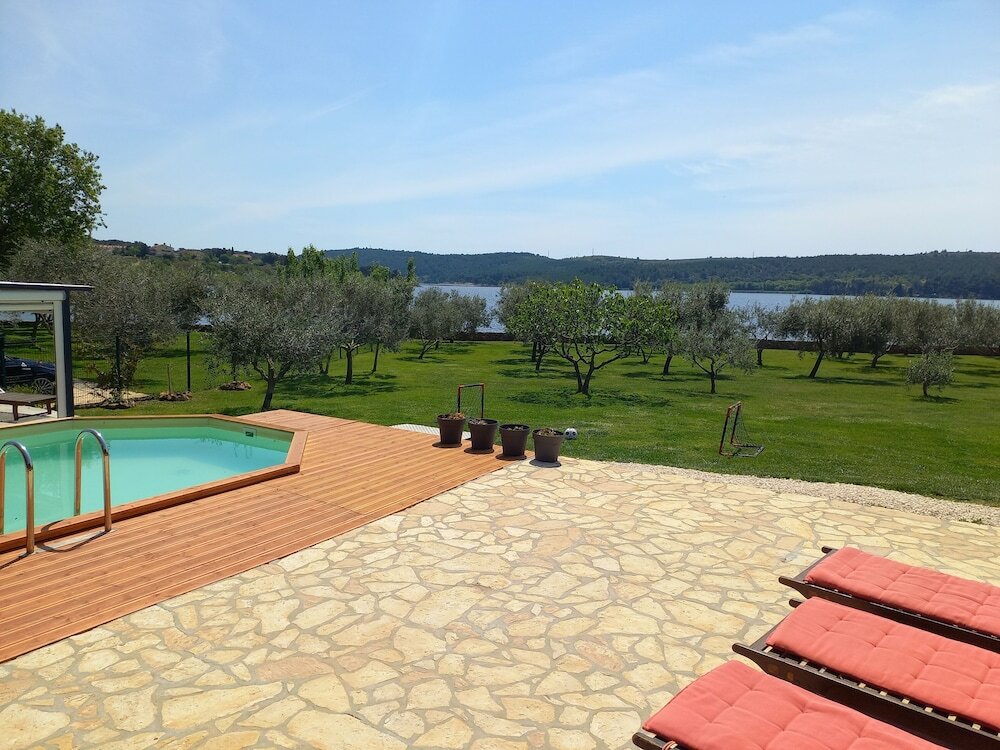 Фото Beach house Beta - Pomer - Istria