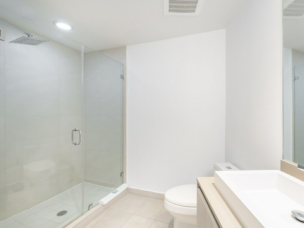 Фото Beachfront Condos at HR by Cielo Stays