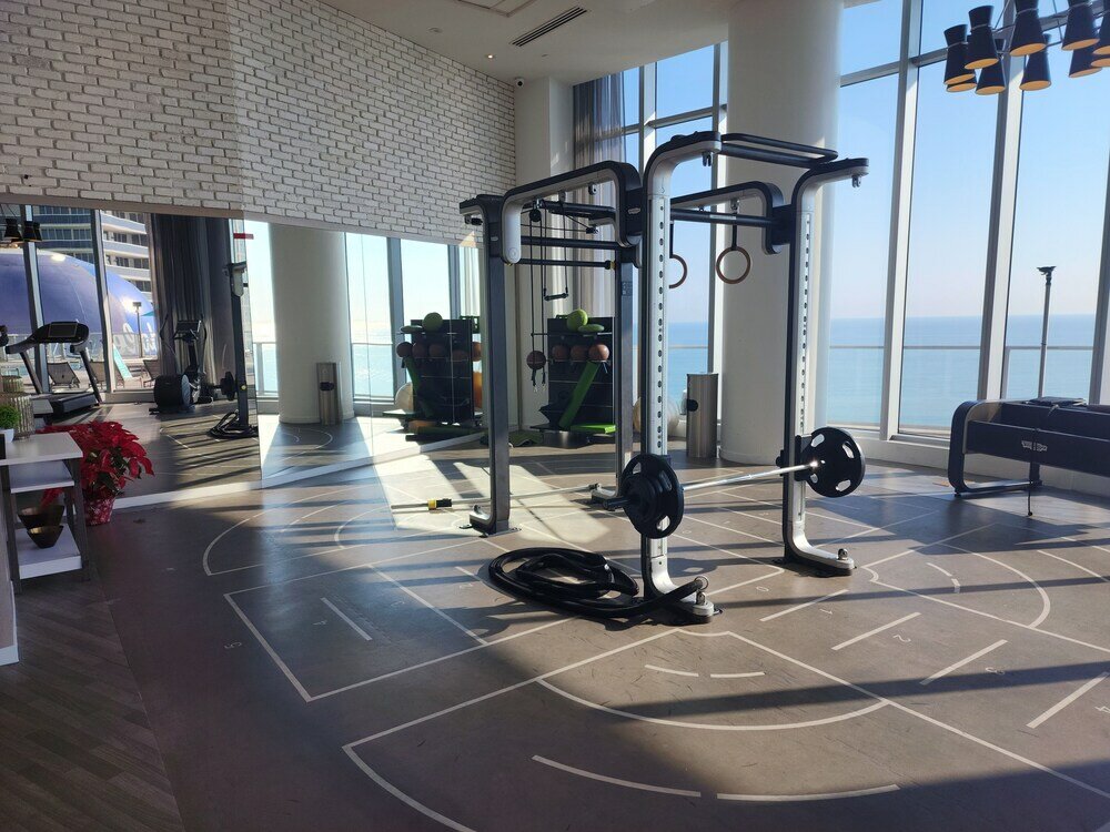 Фото Beachfront Condos at HR by Cielo Stays