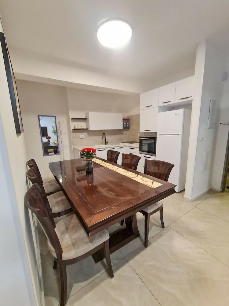 Фото Jlm Suites Tower Lincoln Prime Location