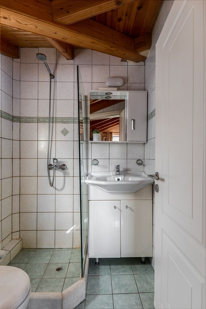 Фото Four-Bedroom Villa Alexandros by Konnect, Private Pool & SeaView