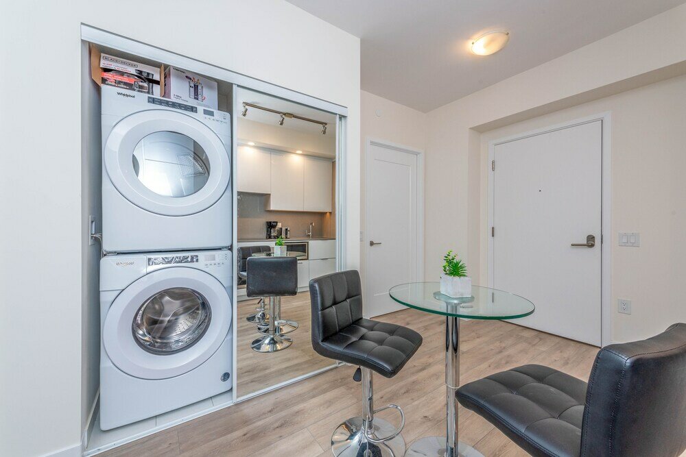 Фото PlanURstay - Harbour Front Toronto