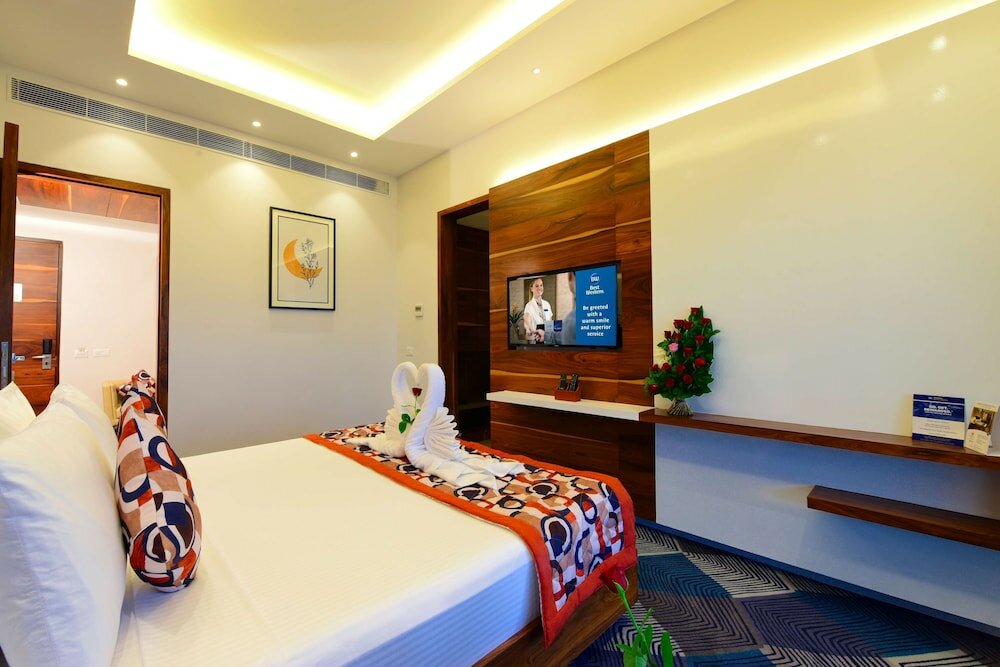 Фото Surestay Hotel by Best Western Model Town Amritsar