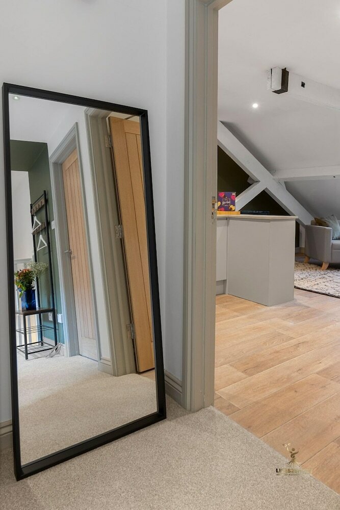 Фото Luxe Courtyard Apt - Exeter City Centre