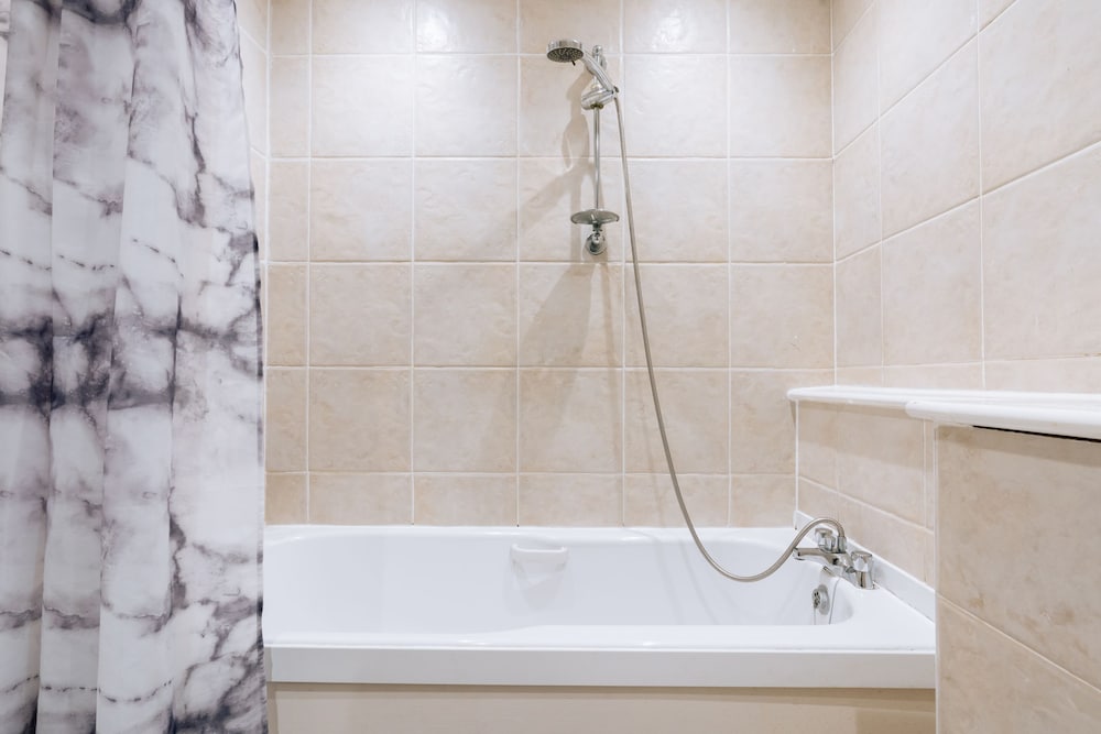 Фото Bright 2bd Flat in Manchester