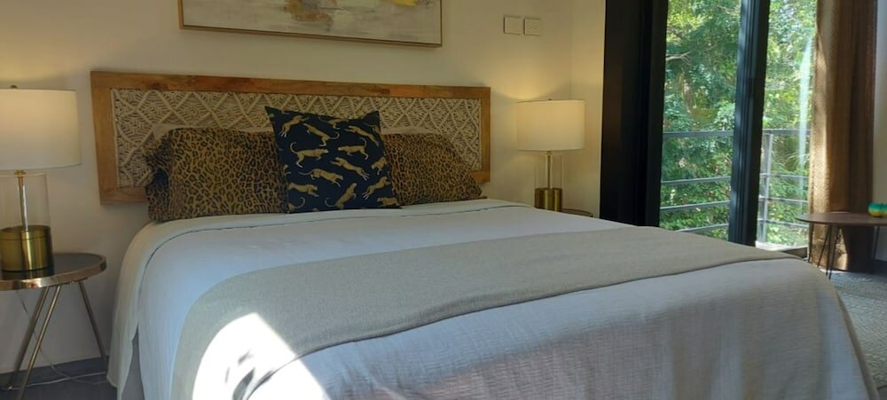 Фото Increíble Townhouse con piscina privada