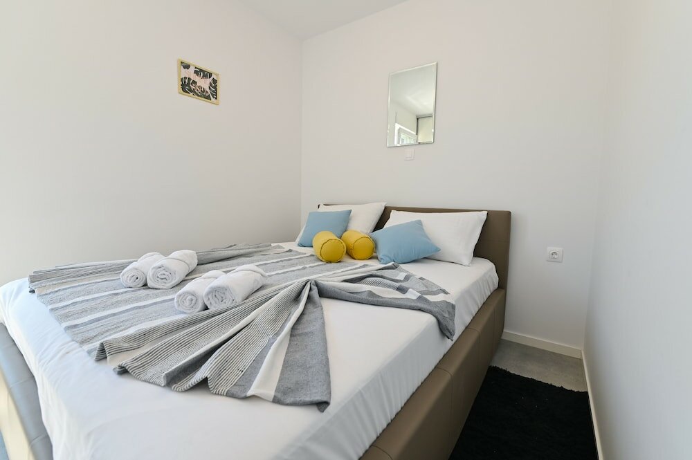 Фото Apartments Olive Garden 2