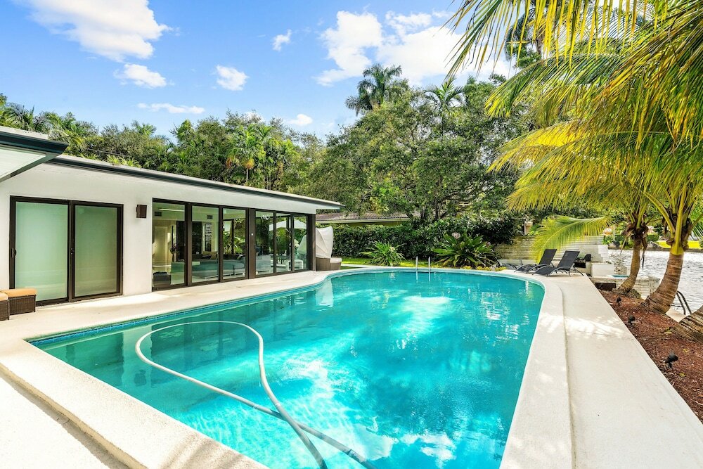 Фото Spacious Brand New 3bd Family House