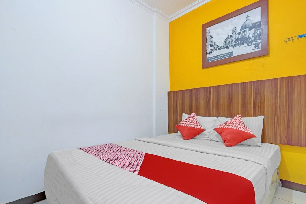 Фото Super Oyo 90426 Near Mall Ciputra 2