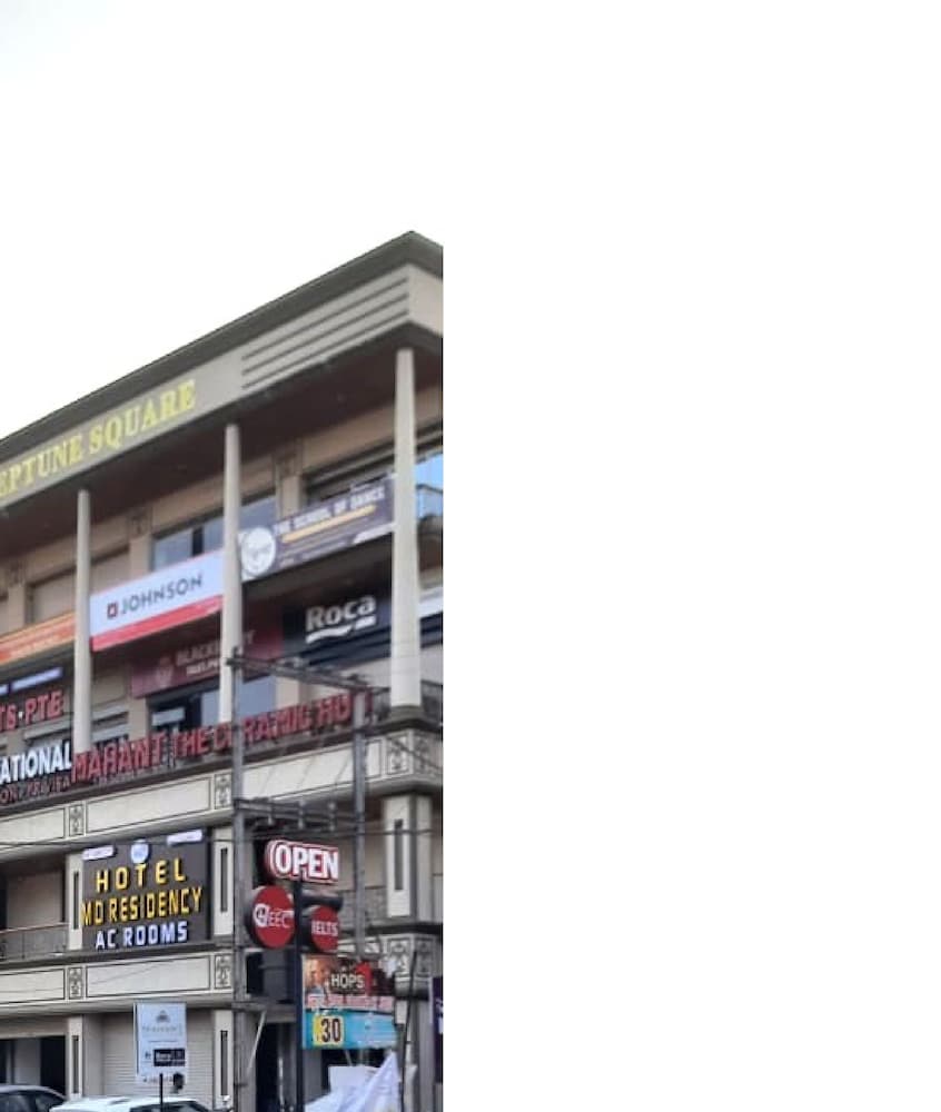 Фото Hotel M D Residency Anand