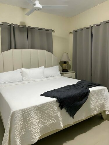 Гостиница Luxury Chic Hotel в Сан-Фернандо-де-Монте Кристи