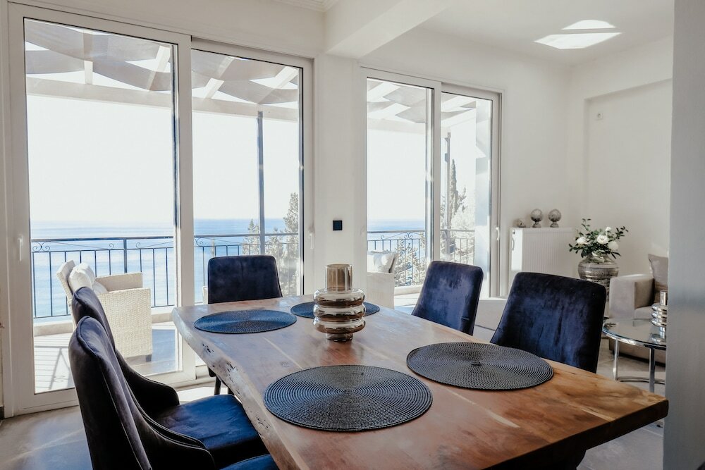 Фото Noir Luxury Suite by CorfuEscapes