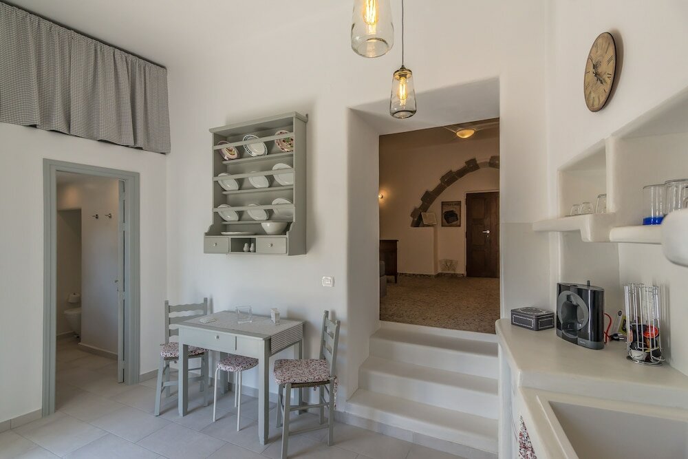 Фото Sunset Plaka