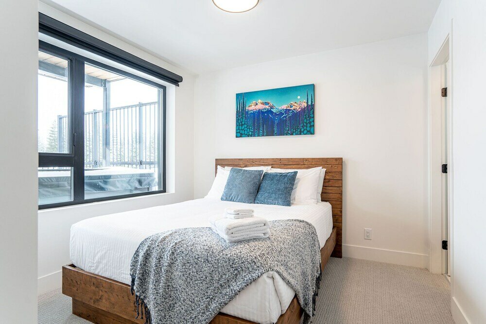 Фото Switchback Suite by Revelstoke Vacations