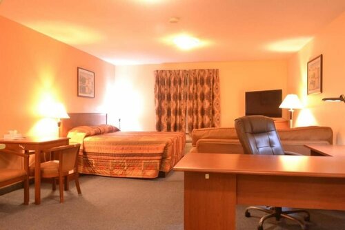 Гостиница Aurora Park Inn & Suites в Досон-Крик