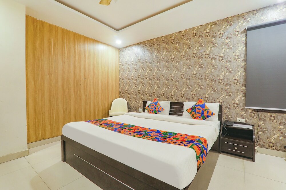 Фото Fabhotel The Villa