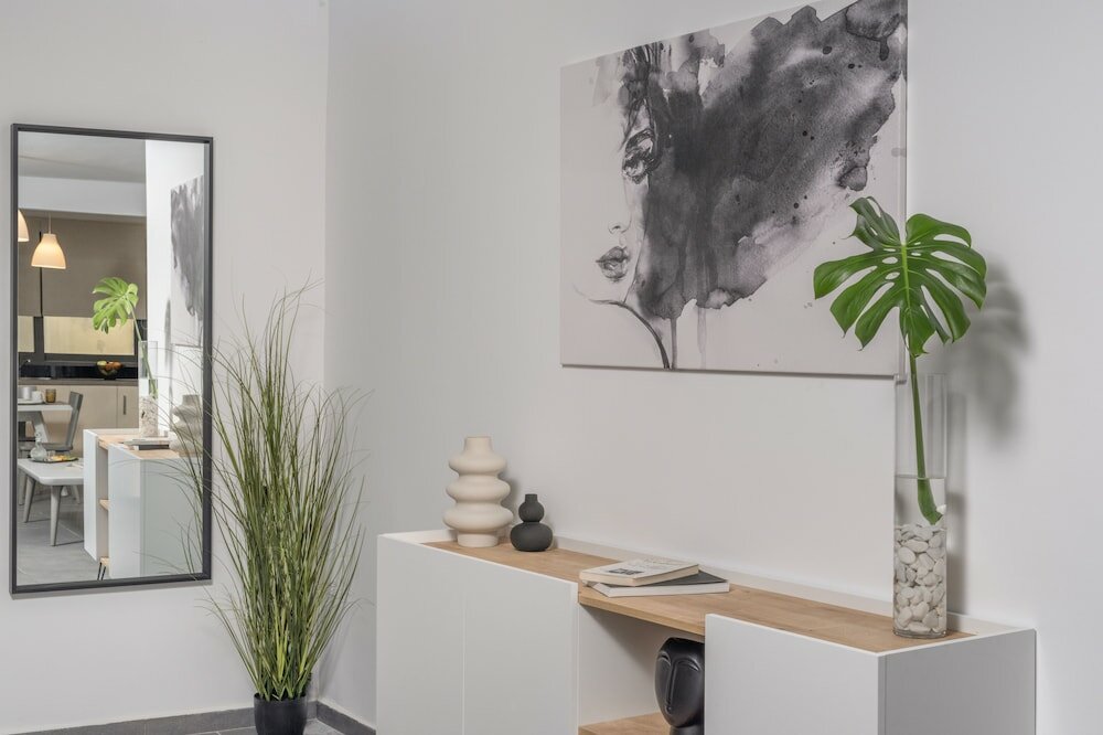 Фото Zen Central Luxury Apartment