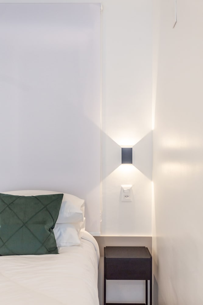 Фото Charlie Connect Partenon