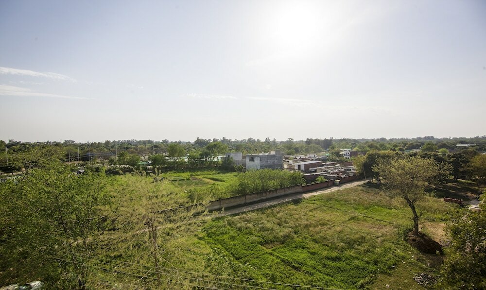 Фото Treebo Trend Chandigarh Grand