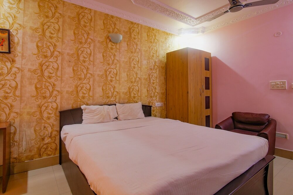 Фото Fabexpress Superior Nesh Inn