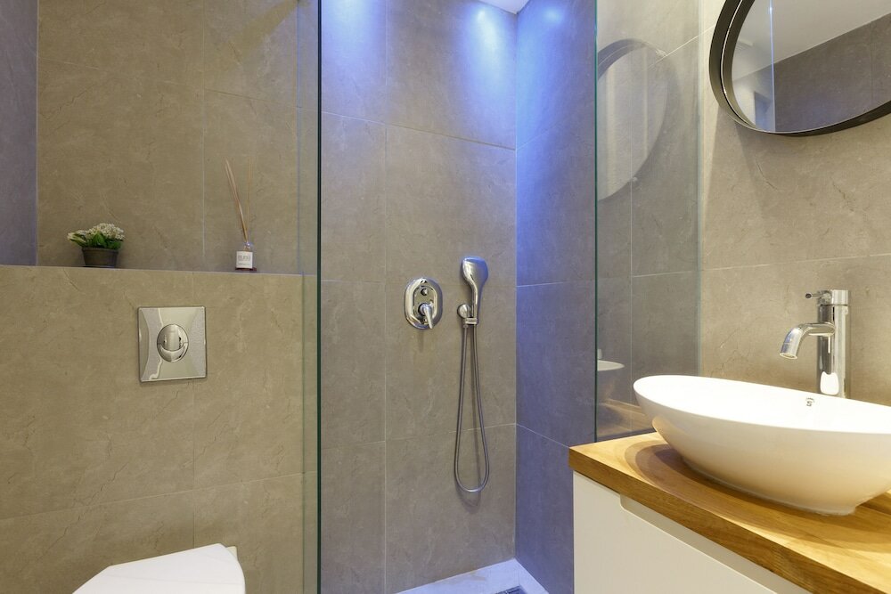 Фото AirTLV-Bazel Apartment With Balcony