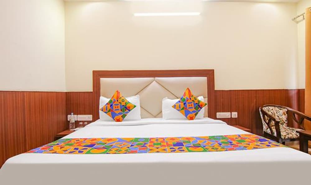 Фото Fabhotel The Castle