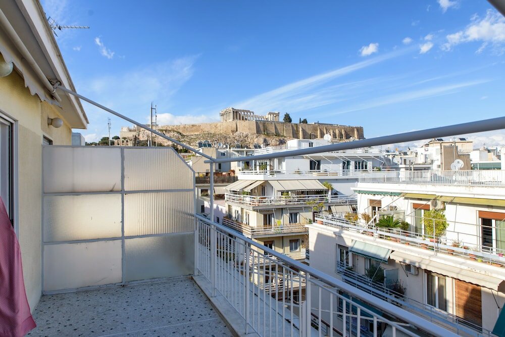Фото Acropolis View Charming Loft