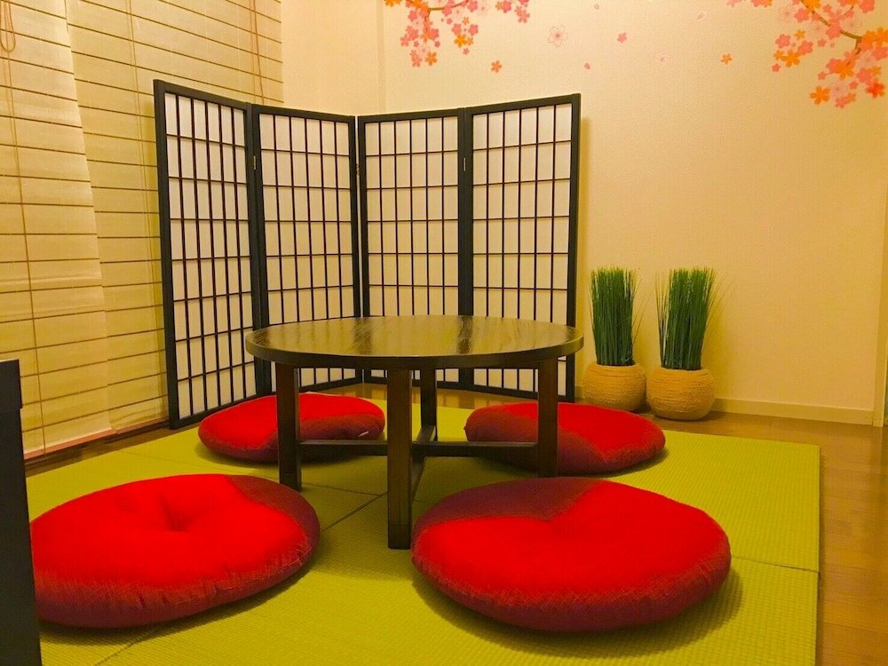 Фото Local Nishijin Apartment