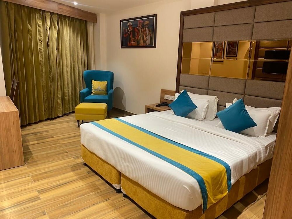 Фото Arcadia Hotel