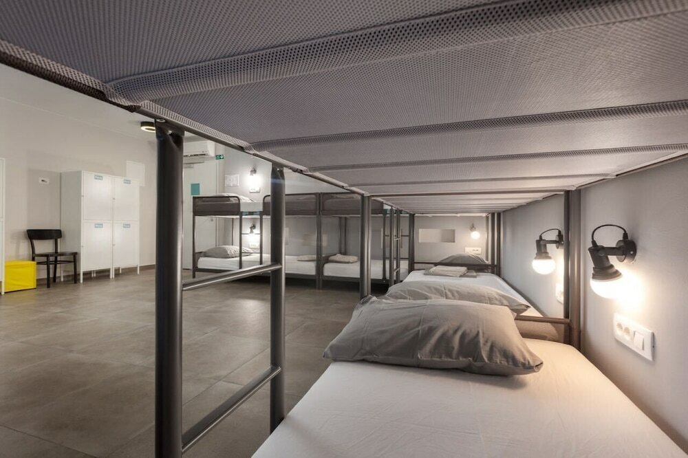 Фото Hostel Makarska