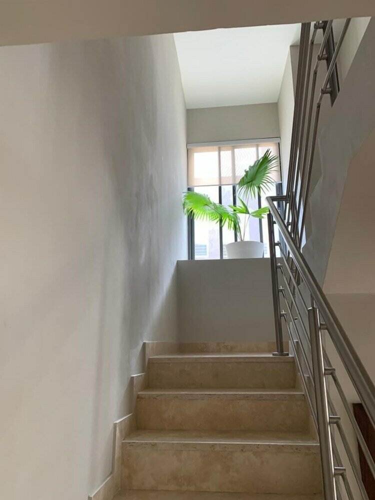 Фото Euneva Court Townhouses - Bentley Place