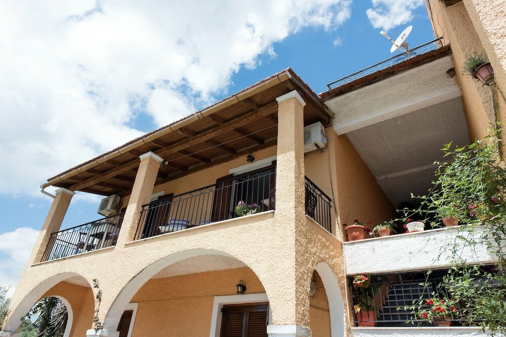 Фото Lydia Apartment