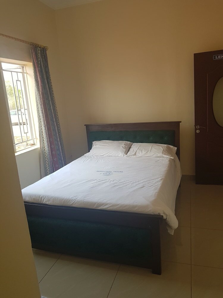 Фото Rayoni Guesthouse B&b