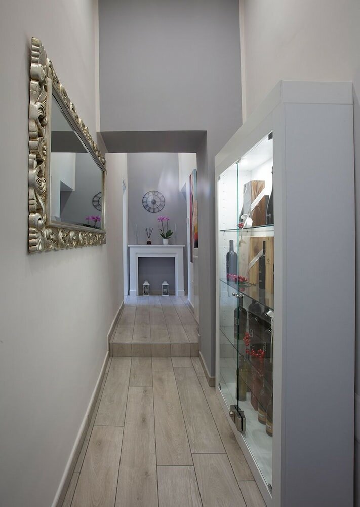 Фото Royal Gardens B&b Caserta