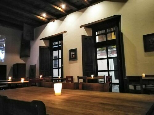Гостиница Xela Columbus guest house в Кесальтенанго