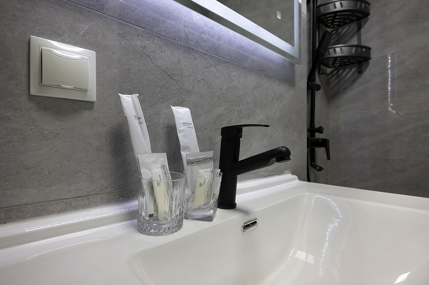 Фото Double L Hotel