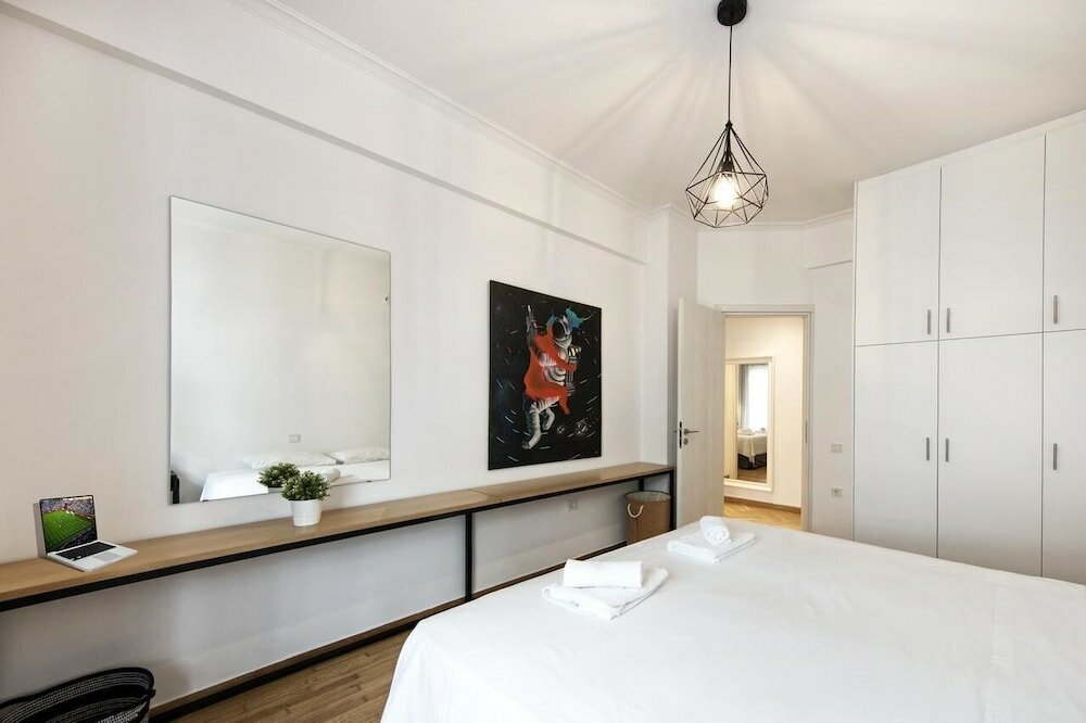 Фото Kolonaki Square Executive Apartment