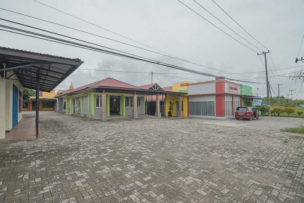 Hotel RedDoorz Syariah near Taman Rozeline Penajam, East Kalimantan, photo