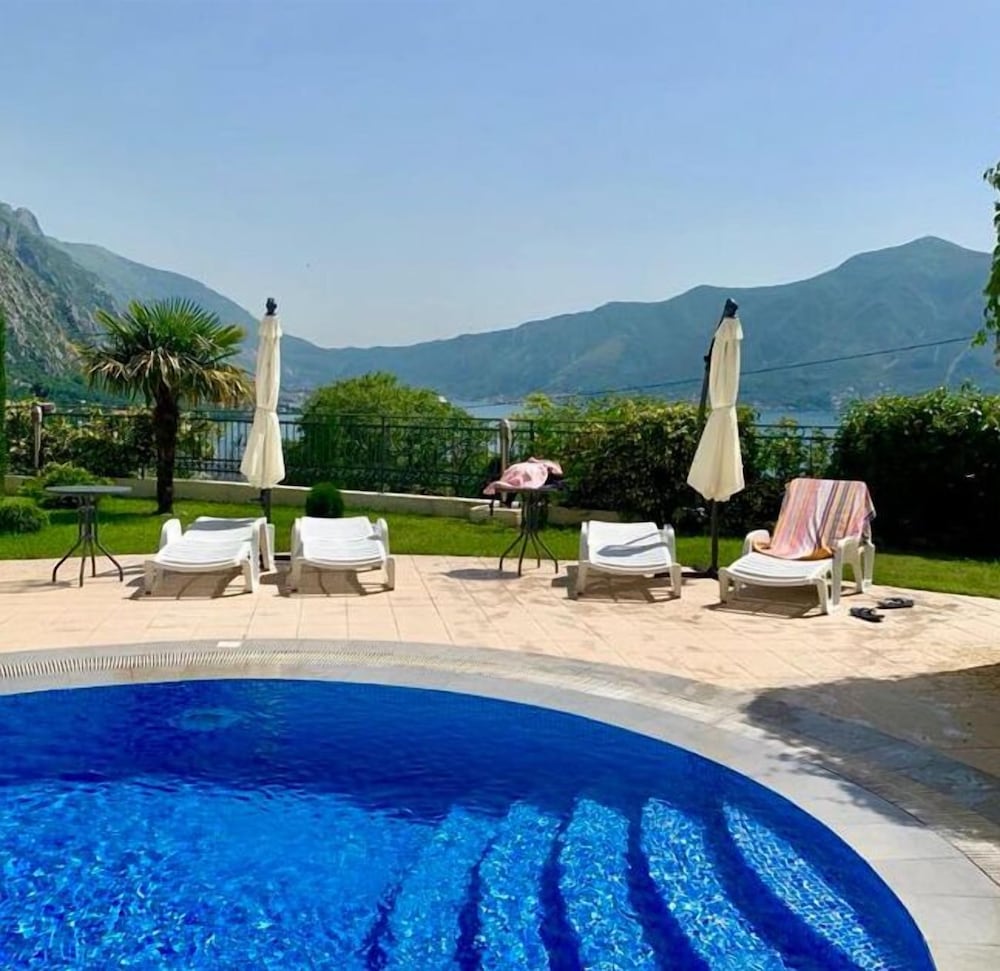 Фото Green Village Kotor