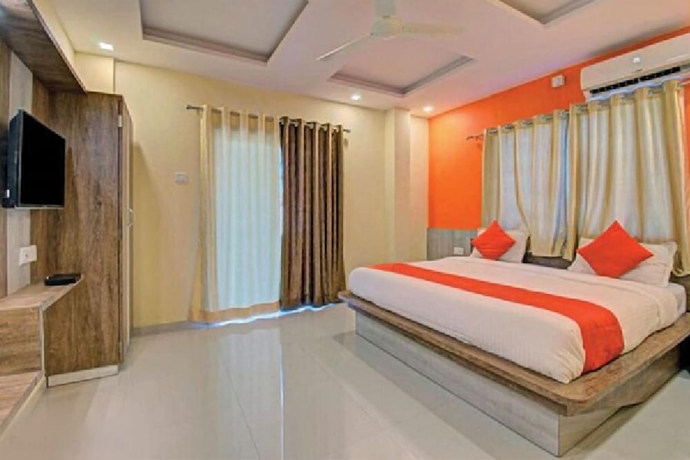 Фото Yashraj Residency