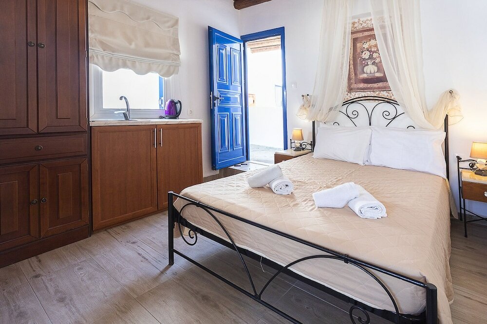 Фото Vassilia on the beach Serifos