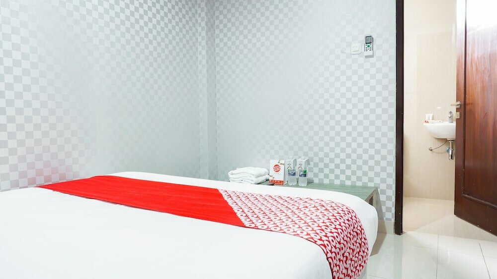 Фото Oyo 2609 Black Dots