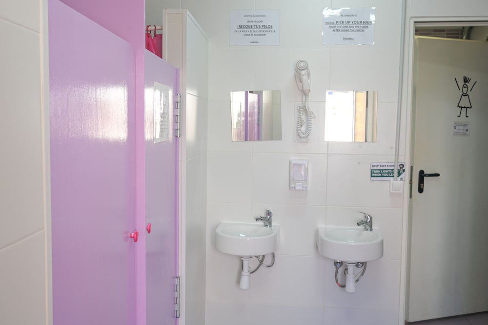 Фото Mana Mana Youth Hostel