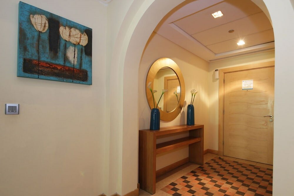 Фото Private Beach Shoreline Luxurious Apartment