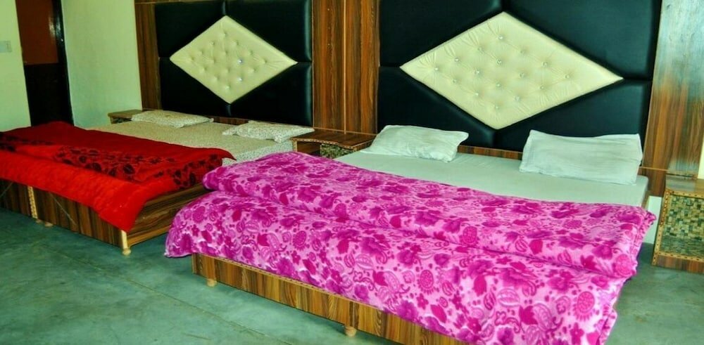 Фото Hotel Himalayan Paradise