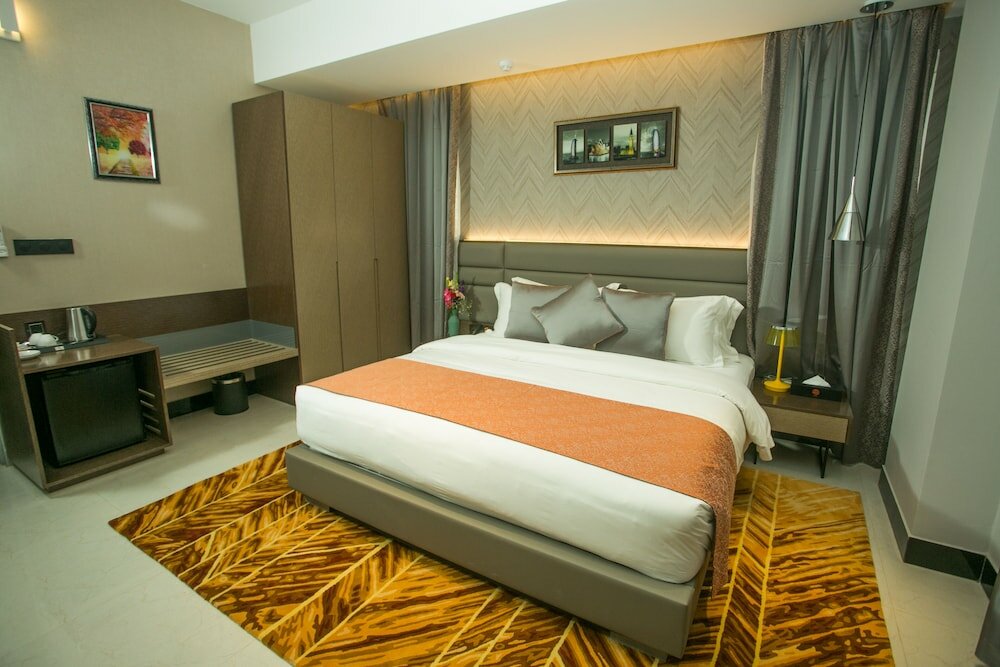 Фото Отель Omni Residency