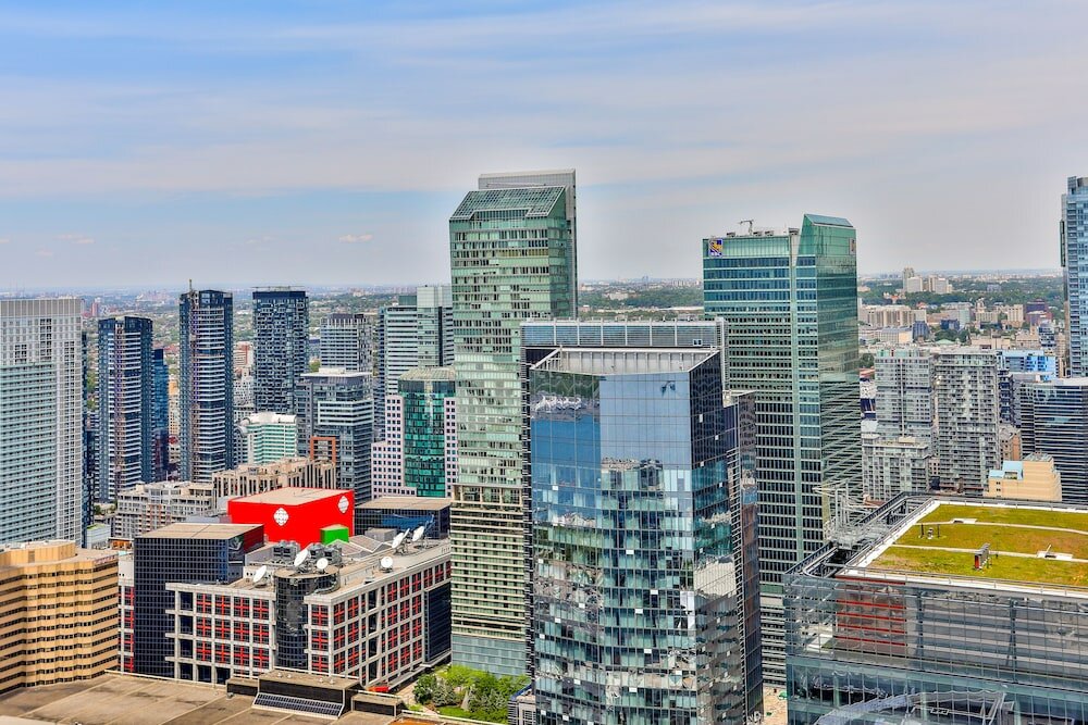 Фото Luxury Lakeview Skyscraper by Cn Tower