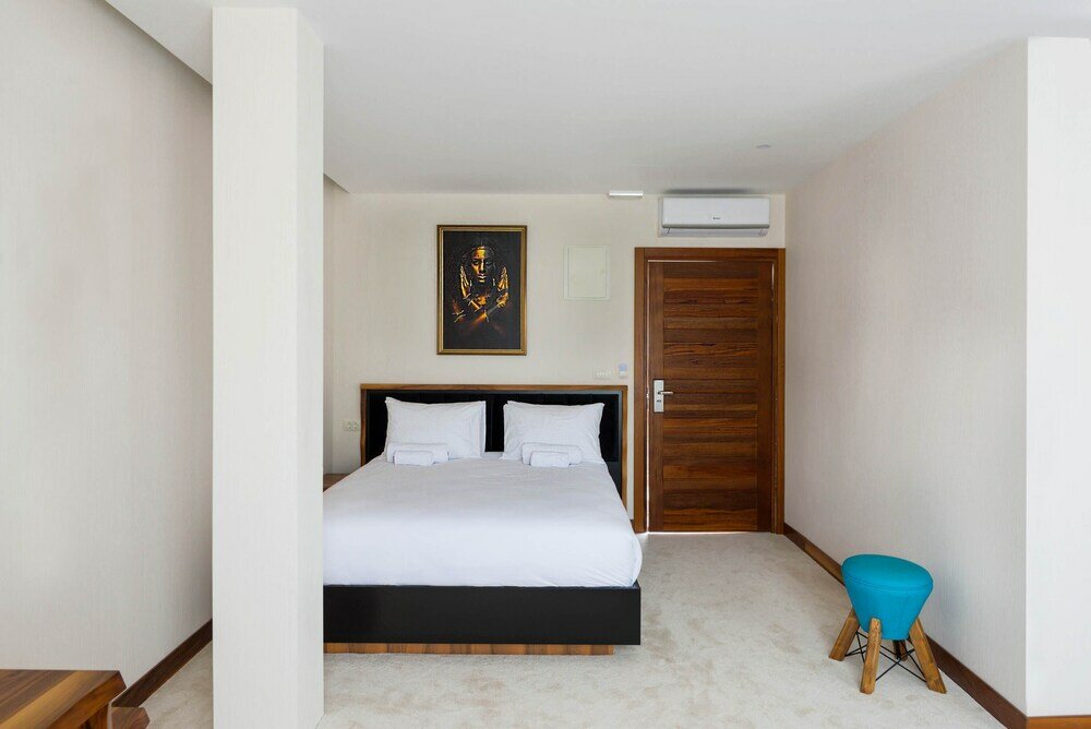 Фото Апарт-Отель Waikiki Tivat