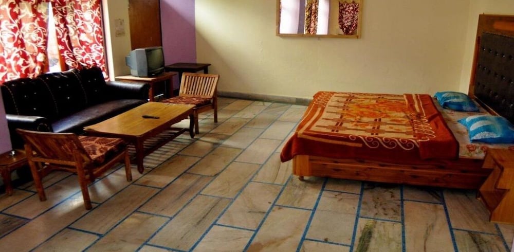 Фото Hotel Himalayan Paradise