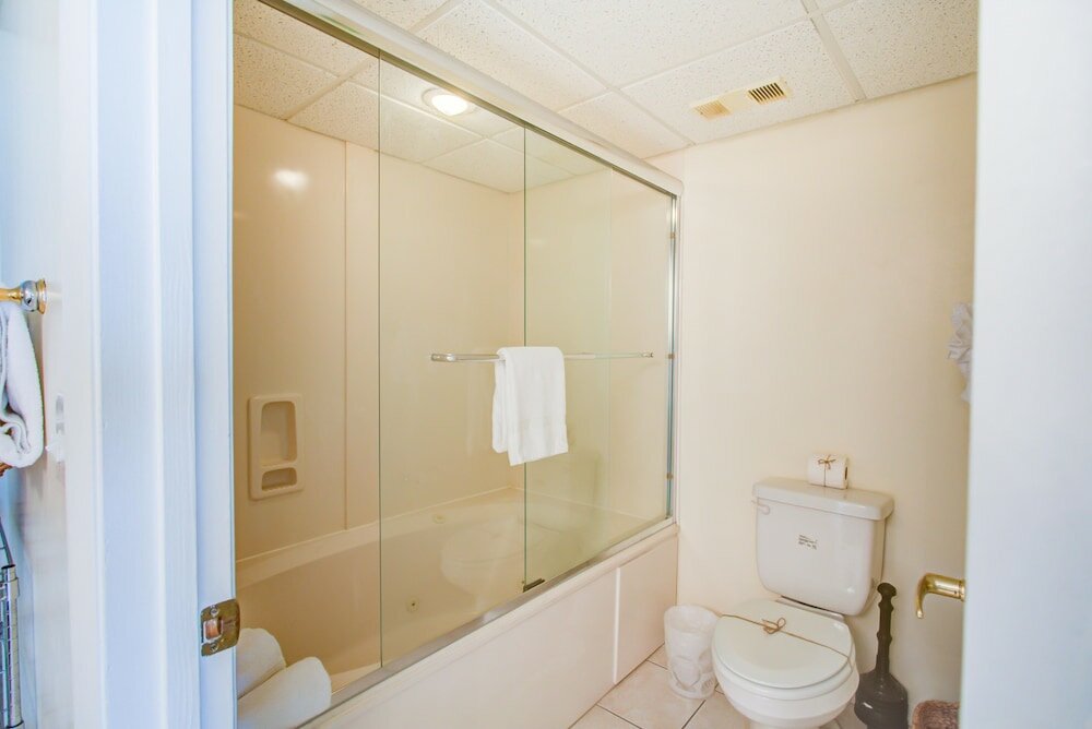 Фото Long Beach by Forehand Rentals